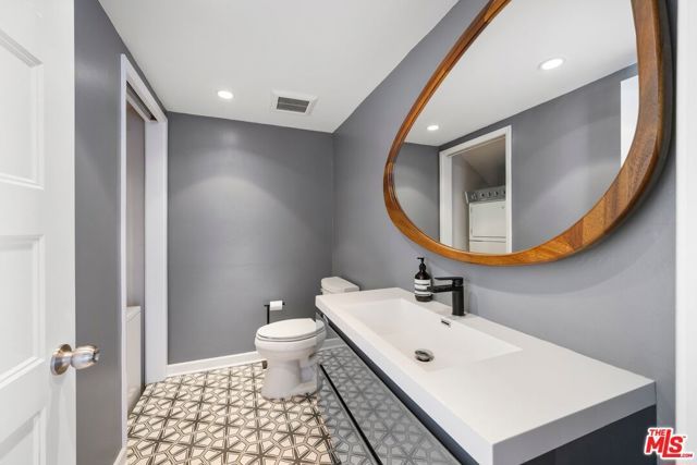 1552 Harvard Street 3, Santa Monica, CA 90404