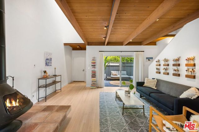 1552 Harvard Street 3, Santa Monica, CA 90404