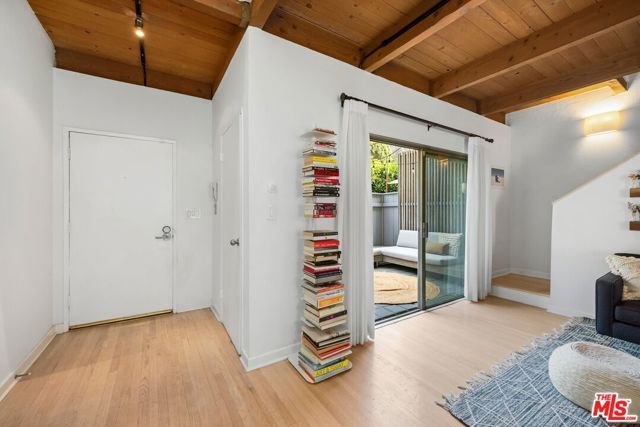 1552 Harvard Street 3, Santa Monica, CA 90404