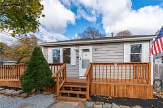 123 Payton Avenue, Warwick, RI 02889