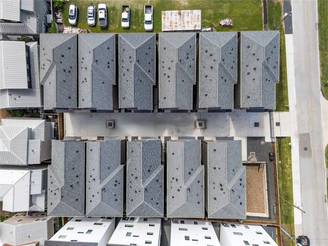 1614 Ojeman Road E, Houston, TX 77055