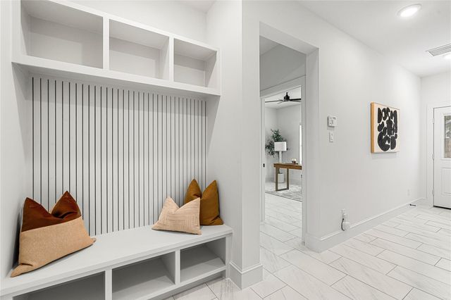 1614 Ojeman Road E, Houston, TX 77055