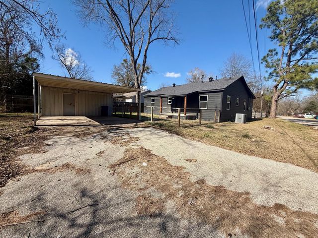 314 E Madison Street, Overton, TX 75684