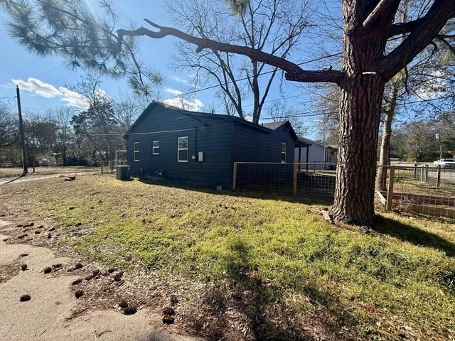 314 E Madison Street, Overton, TX 75684