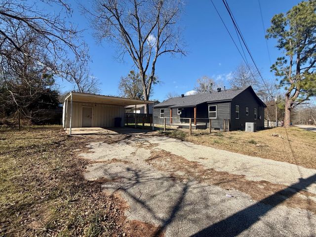314 E Madison Street, Overton, TX 75684