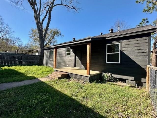 314 E Madison Street, Overton, TX 75684