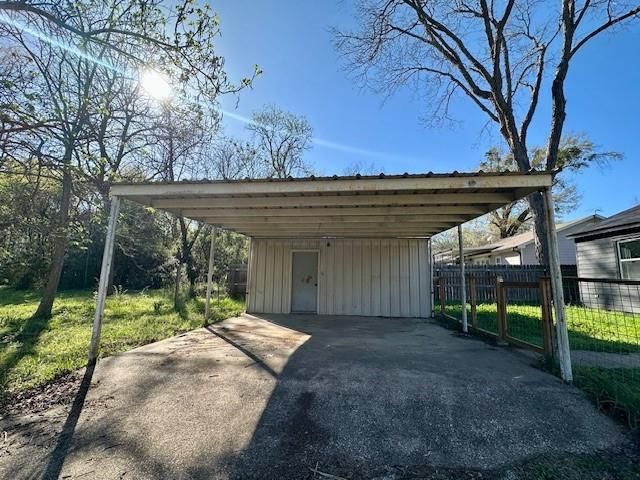 314 E Madison Street, Overton, TX 75684