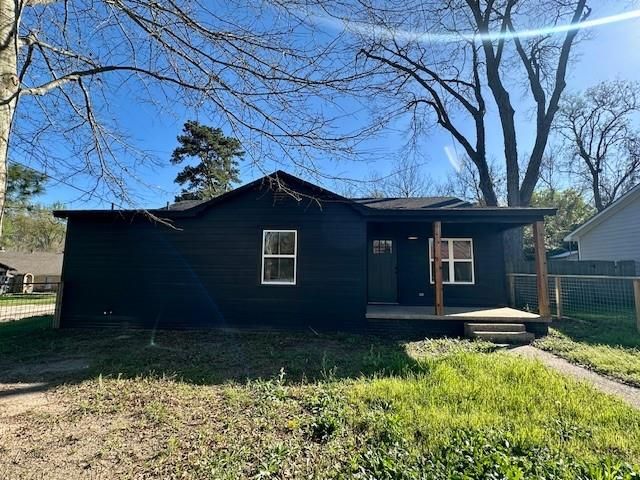 314 E Madison Street, Overton, TX 75684