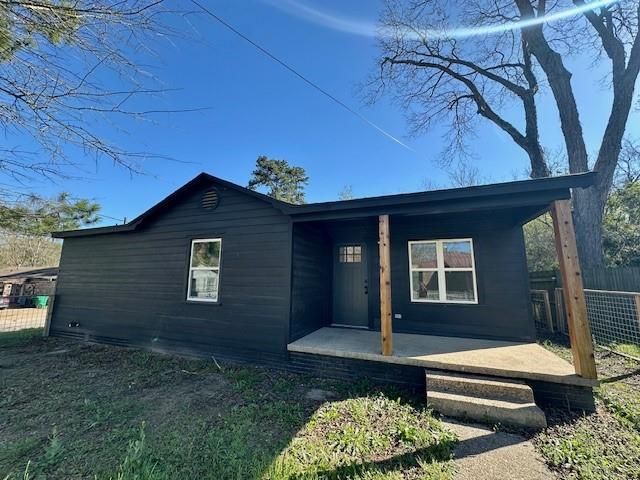 314 E Madison Street, Overton, TX 75684