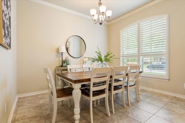 910 Ridgeoak DR, Belton, TX 76513