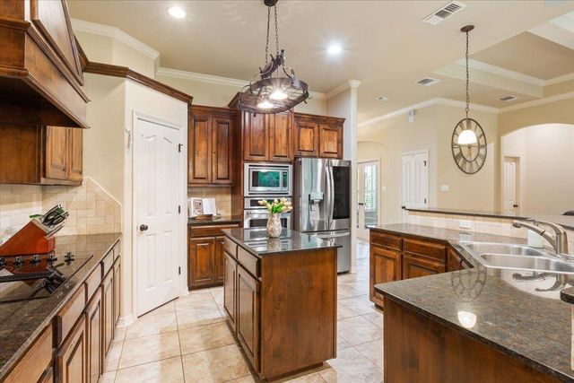 910 Ridgeoak DR, Belton, TX 76513