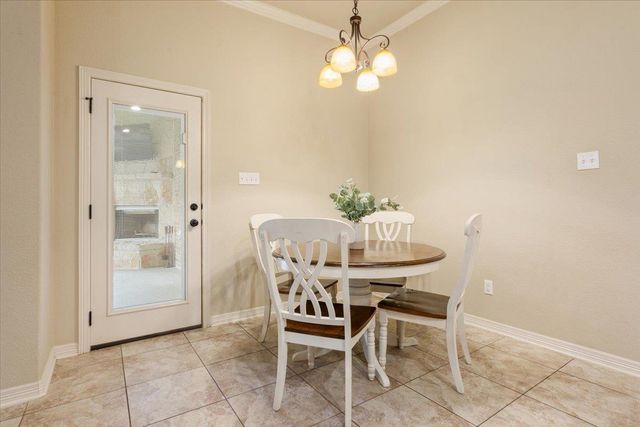 910 Ridgeoak DR, Belton, TX 76513