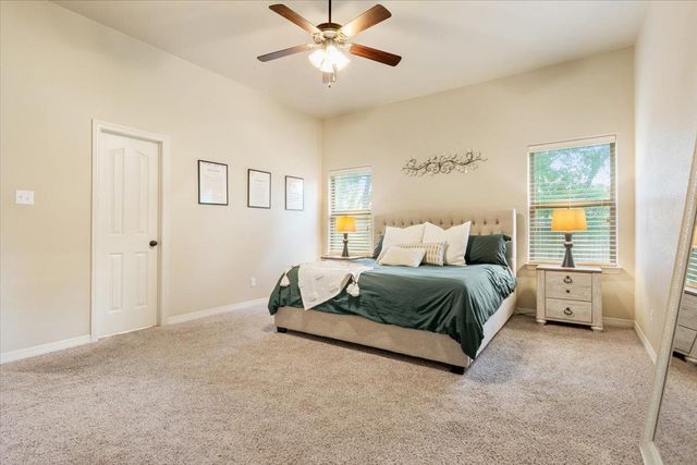 910 Ridgeoak DR, Belton, TX 76513
