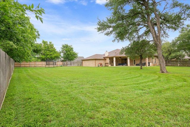 910 Ridgeoak DR, Belton, TX 76513
