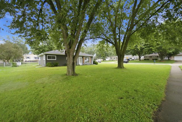 4110 Rownd Street, Cedar Falls, IA 50613