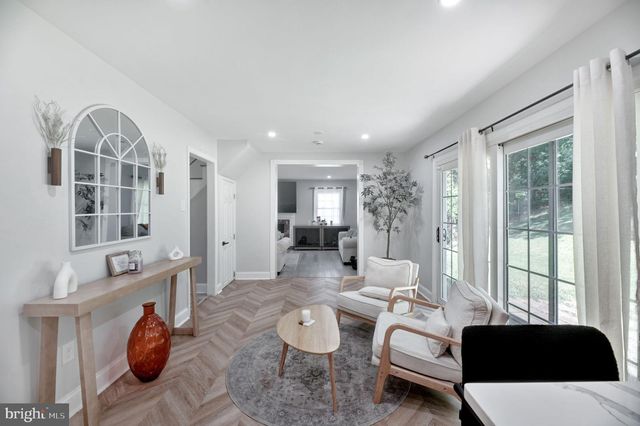 8812 CHURCHFIELD LN, Laurel, MD 20708