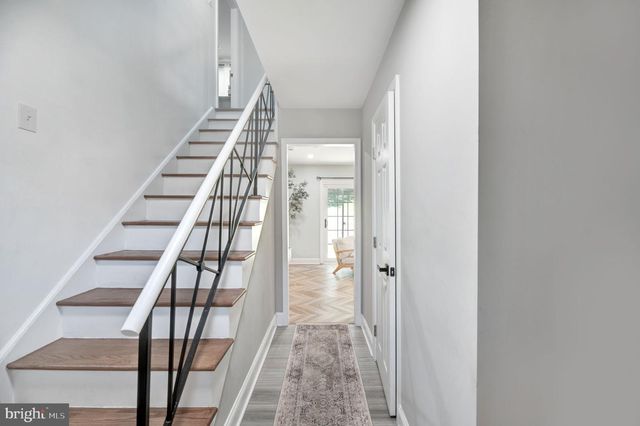 8812 CHURCHFIELD LN, Laurel, MD 20708