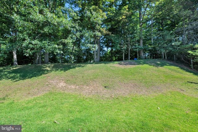 8812 CHURCHFIELD LN, Laurel, MD 20708