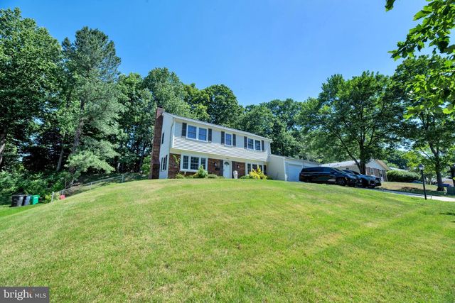 8812 CHURCHFIELD LN, Laurel, MD 20708