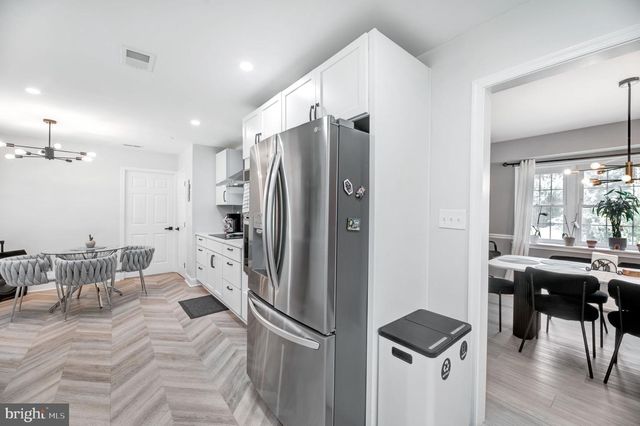 8812 CHURCHFIELD LN, Laurel, MD 20708