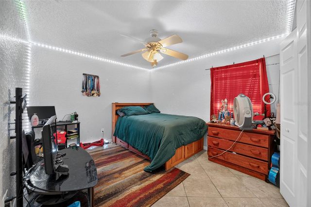 945 NW 64TH PLACE, Ocala, FL 34475