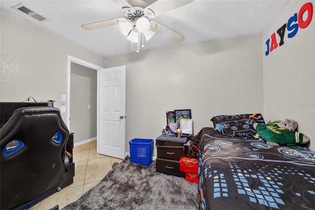 945 NW 64TH PLACE, Ocala, FL 34475