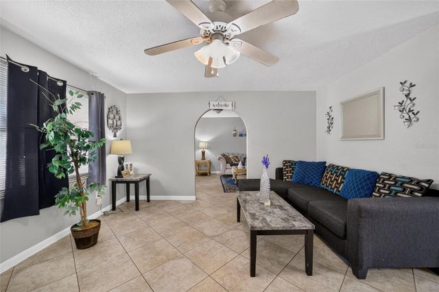 945 NW 64TH PLACE, Ocala, FL 34475