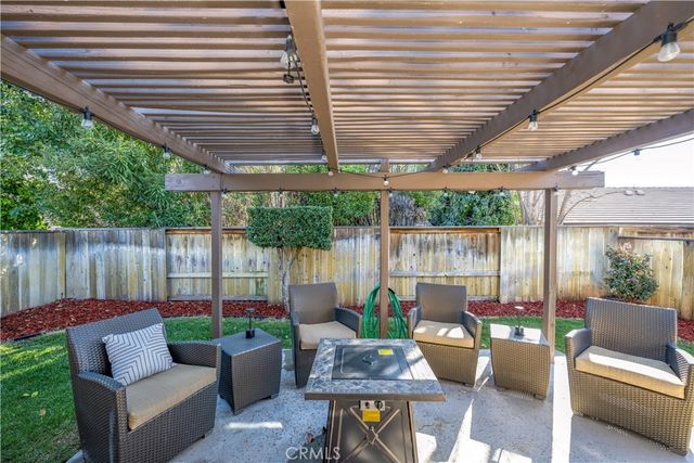 25688 Neblina Court, Valencia, CA 91355