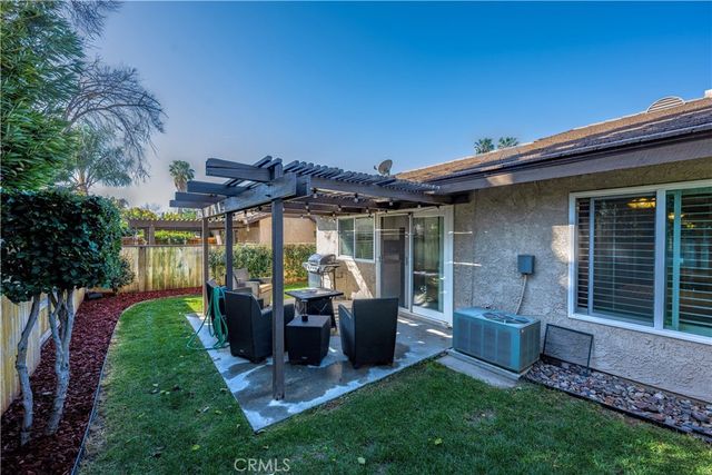 25688 Neblina Court, Valencia, CA 91355
