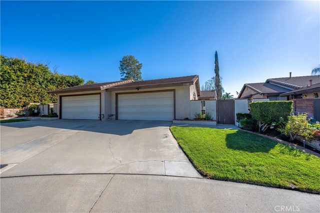 25688 Neblina Court, Valencia, CA 91355