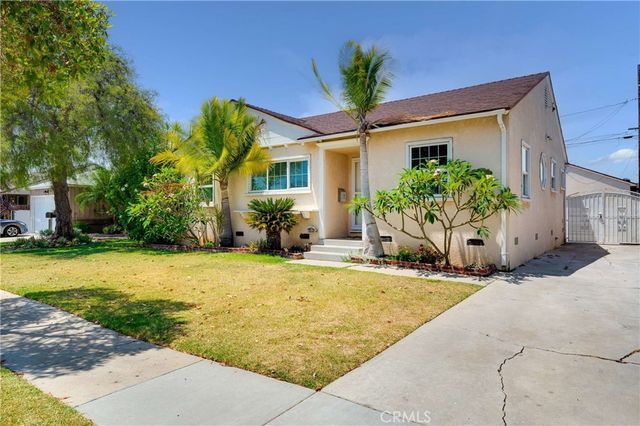 2549 Bomberry, Lakewood, CA 90712