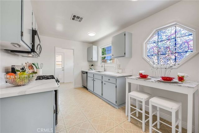 2549 Bomberry, Lakewood, CA 90712