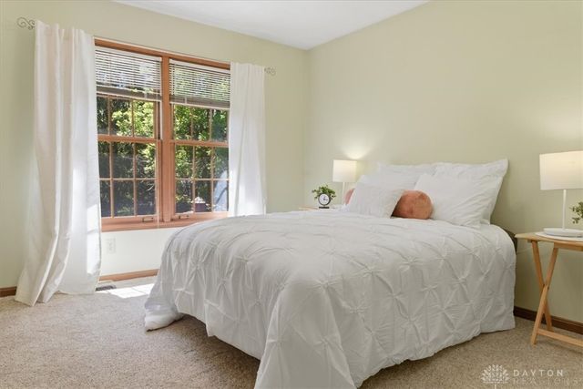 1430 Clear Springs Court, Centerville, OH 45458