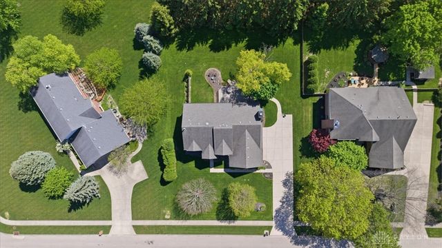 1430 Clear Springs Court, Centerville, OH 45458