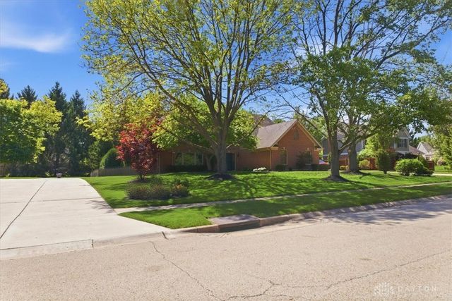 1430 Clear Springs Court, Centerville, OH 45458
