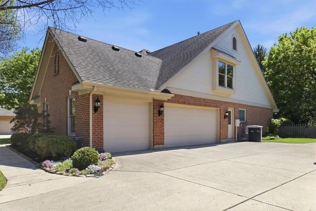 1430 Clear Springs Court, Centerville, OH 45458