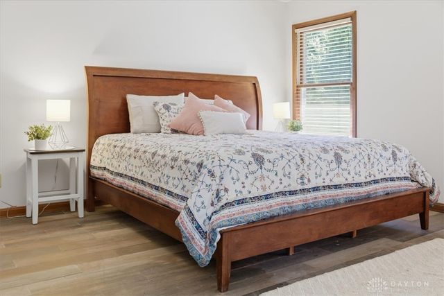 1430 Clear Springs Court, Centerville, OH 45458