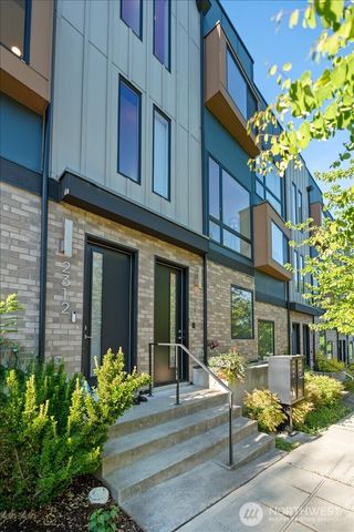 2310 W Newton Street, Seattle, WA 98199
