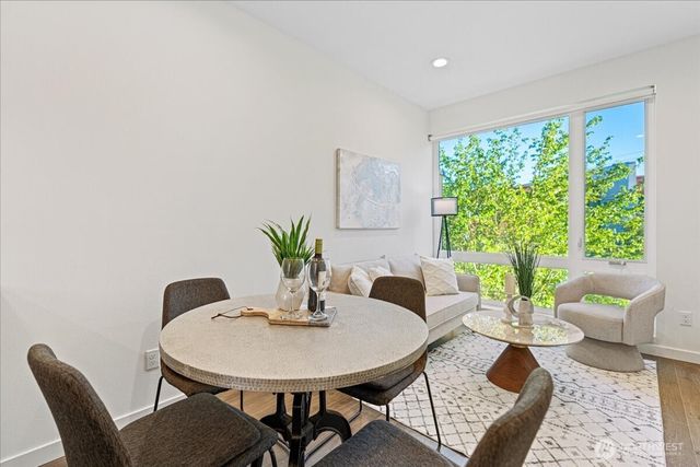 2310 W Newton Street, Seattle, WA 98199