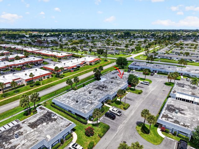 2886 E Fernley Dr Drive E 9, West Palm Beach, FL 33415