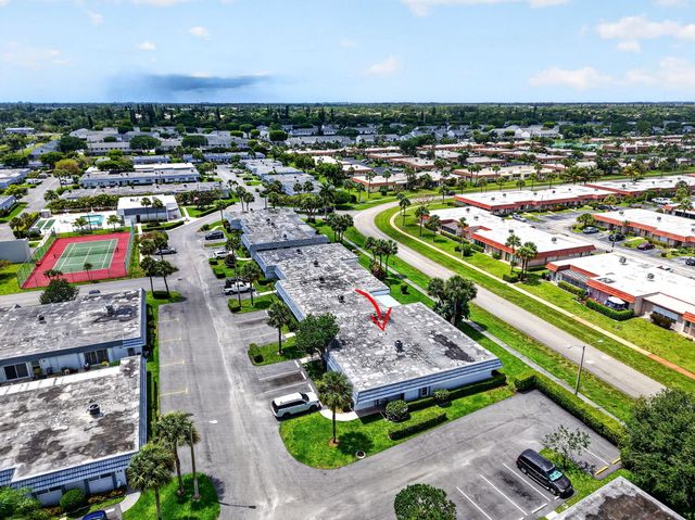 2886 E Fernley Dr Drive E 9, West Palm Beach, FL 33415