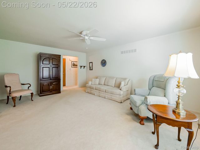 38663 Cypress Meadow Drive, Clinton Charter Township, MI 48036