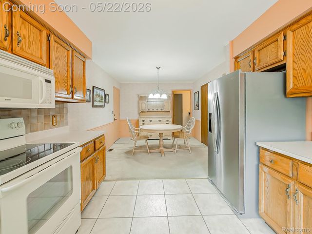 38663 Cypress Meadow Drive, Clinton Charter Township, MI 48036