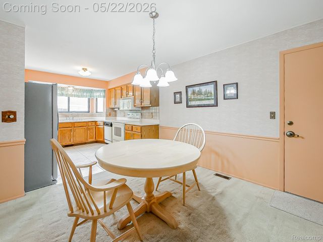 38663 Cypress Meadow Drive, Clinton Charter Township, MI 48036