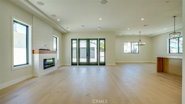 6250 Lindley Avenue, Encino, CA 91316