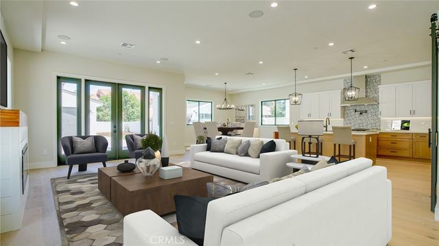 6250 Lindley Avenue, Encino, CA 91316