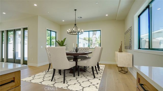 6250 Lindley Avenue, Encino, CA 91316