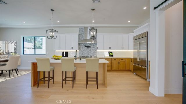 6250 Lindley Avenue, Encino, CA 91316