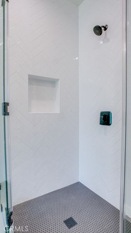 6250 Lindley Avenue, Encino, CA 91316