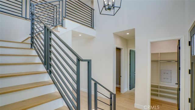 6250 Lindley Avenue, Encino, CA 91316